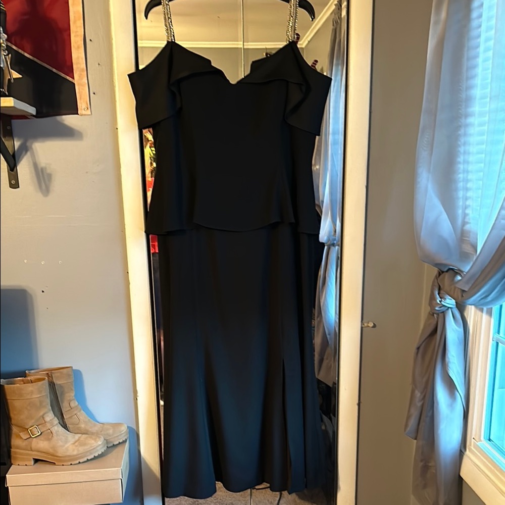 Alexander by Daymor Black Mother of the Groom Gown - Size 20 MAKE AN OFFER - Picture 2 of 12